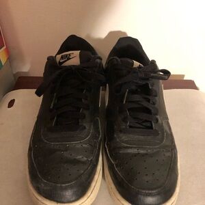 Nike Court Vision Men Low Top Sneakers Black White Shoes Size 9.5